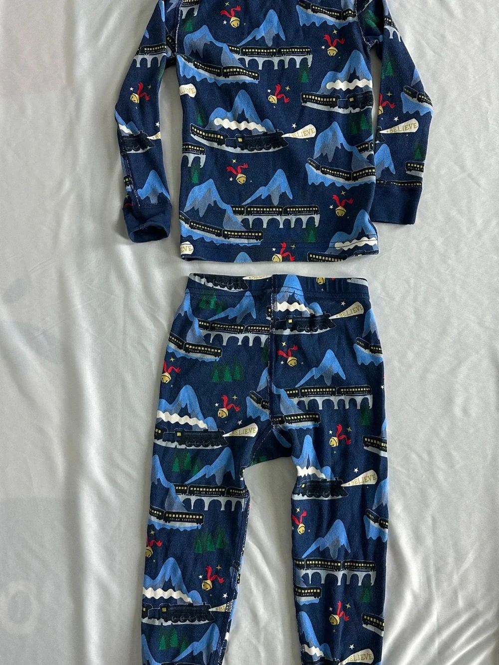 Hanna Andersson Navy Blue Mountain Train Print Pajama Set